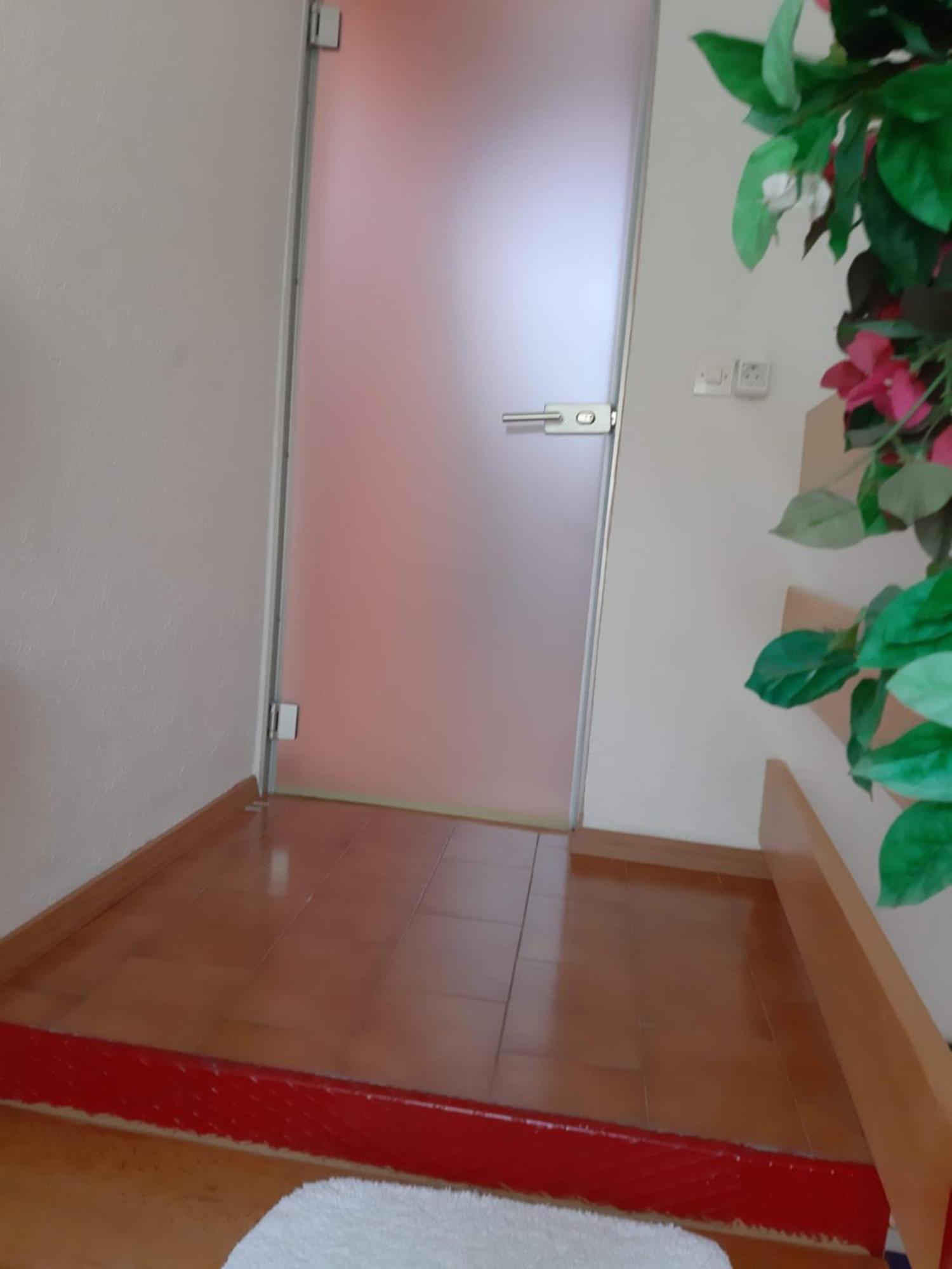 Moonshine Apartment With Magnificent View شيبينيك المظهر الخارجي الصورة