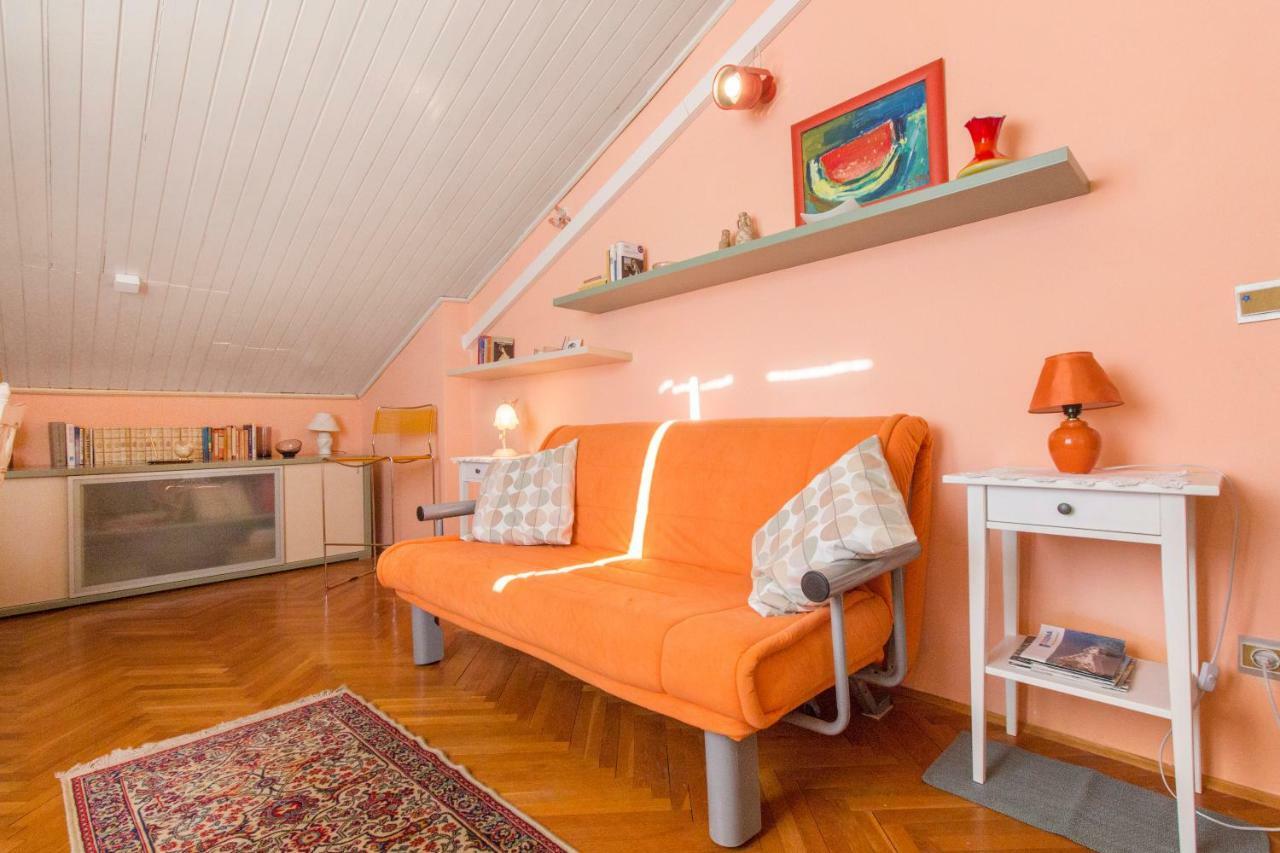 Moonshine Apartment With Magnificent View شيبينيك المظهر الخارجي الصورة